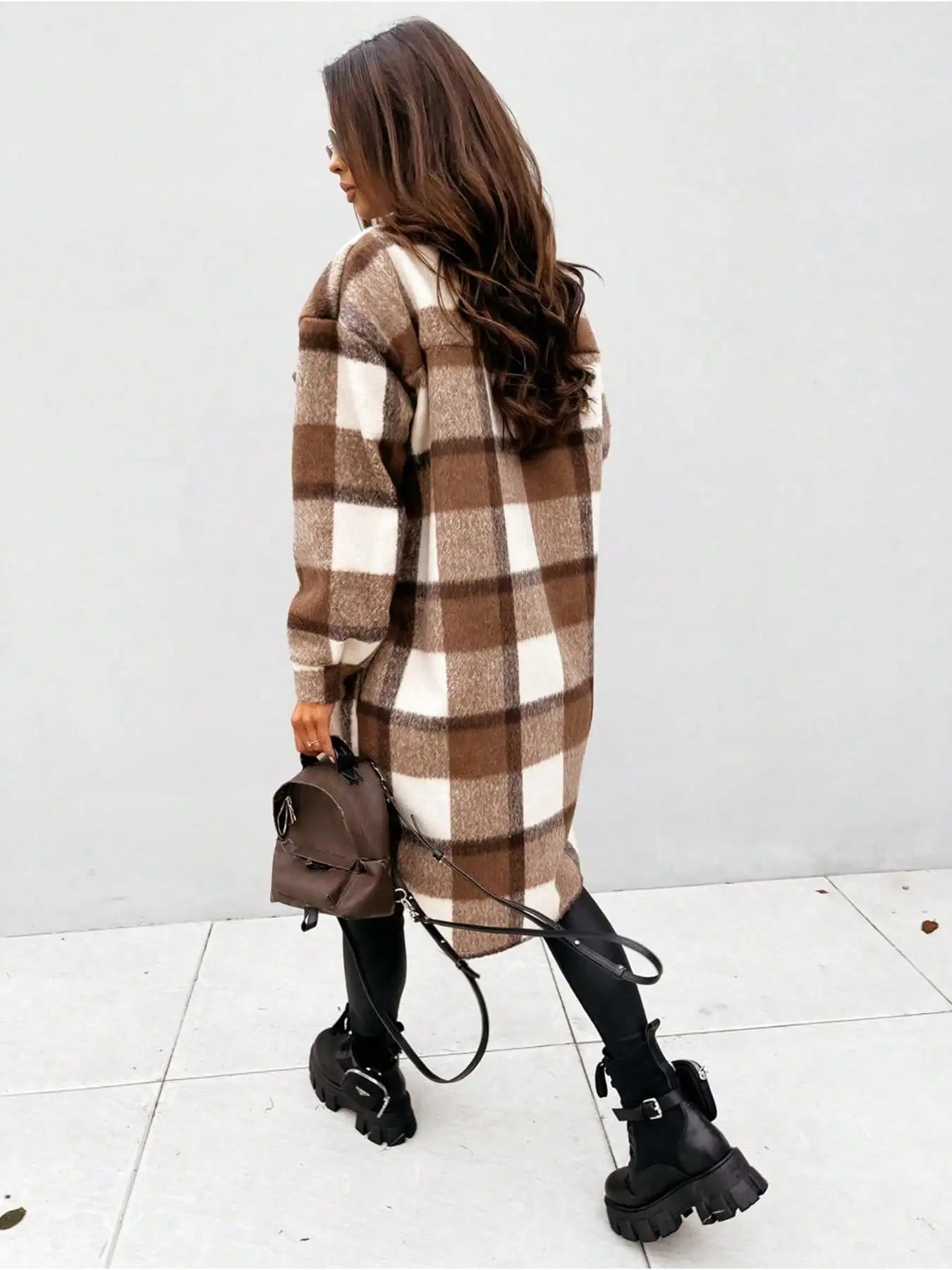 Autumn and Winter Women's Casual Jacket, Fashionable Plaid Long Sleeved Lapel Button Elegant Commuting Holiday Jacket